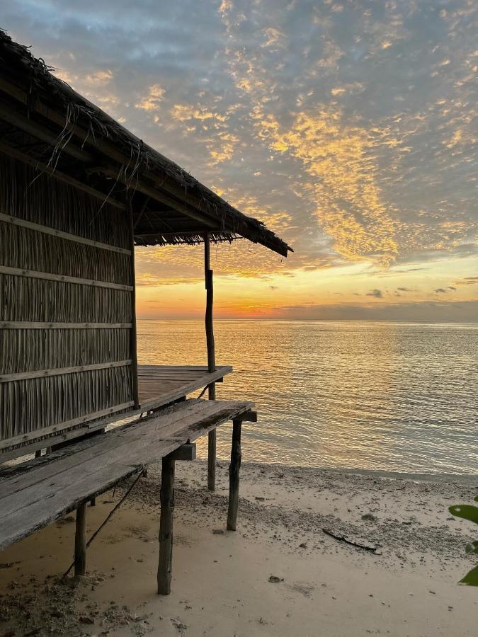 West Mansuar Homestay Pulau Mansuar Exterior foto